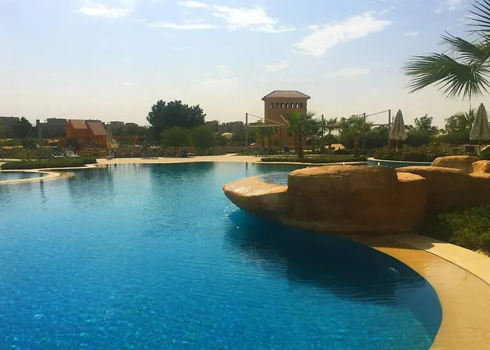 Beachfront 4 Bedrooms L Paradise Sea View Garden Ain Sukhna