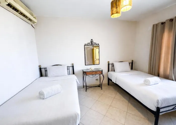 Apartment Beachfront 4 Bedrooms L Paradise Sea View Garden *
