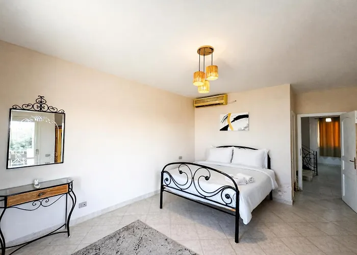 Apartment Beachfront 4 Bedrooms L Paradise Sea View Garden